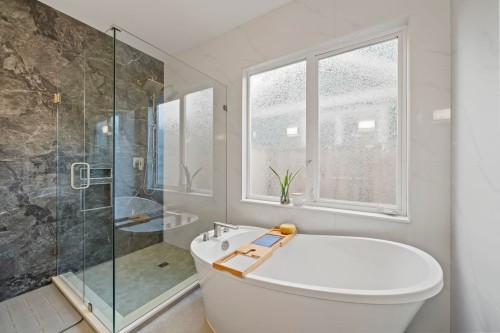 5358 Crescent Drive, Delta, BC - Indoor Photo Showing Bathroom