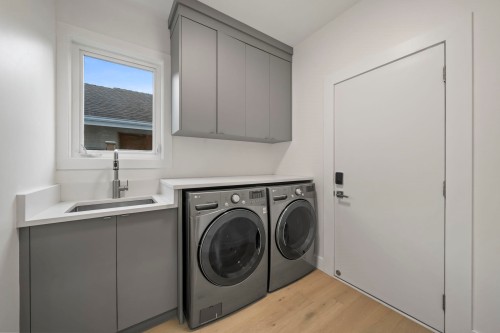 5358 Crescent Drive, Delta, BC - Indoor Photo Showing Laundry Room
