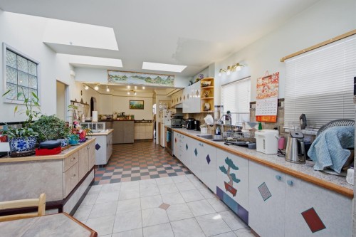 55 King Edward Avenue W, Vancouver, BC - Indoor