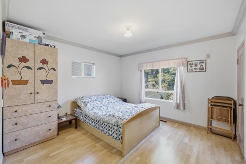55 King Edward Avenue W, Vancouver, BC - Indoor Photo Showing Bedroom