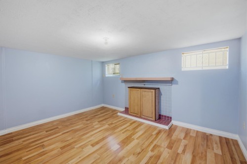 55 King Edward Avenue W, Vancouver, BC - Indoor