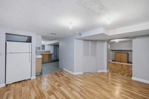 55 King Edward Avenue W, Vancouver, BC - Indoor