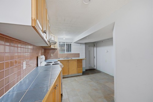 55 King Edward Avenue W, Vancouver, BC - Indoor