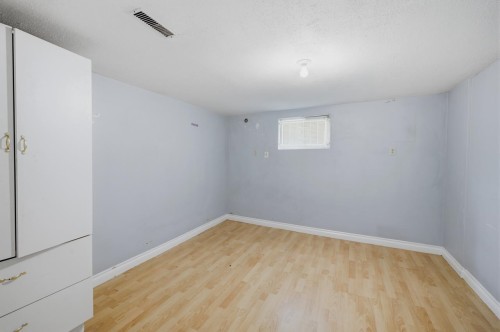 55 King Edward Avenue W, Vancouver, BC - Indoor Photo Showing Other Room