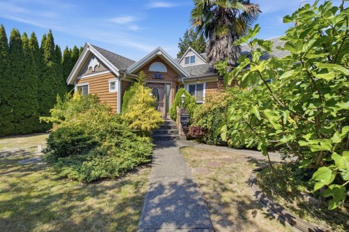 55 King Edward Avenue W, Vancouver, BC - Outdoor