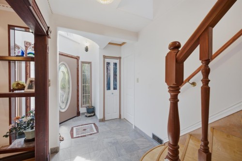55 King Edward Avenue W, Vancouver, BC - Indoor Photo Showing Other Room