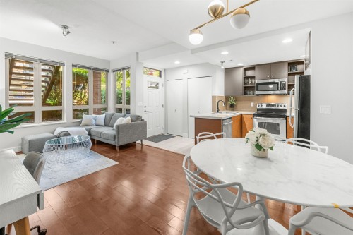 78-728 14Th Street W, North Vancouver, BC - Indoor