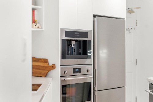 107-2023 Franklin Street, Vancouver, BC - Indoor Photo Showing Kitchen