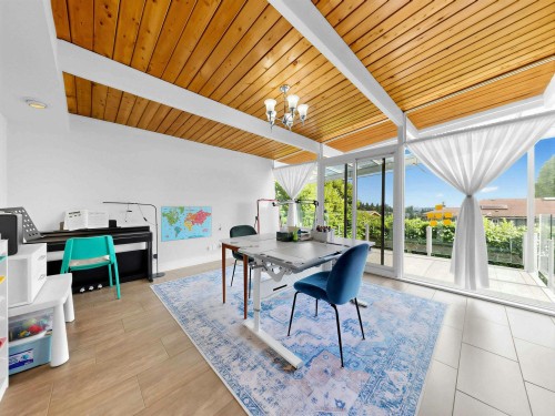 1066 Palmerston Avenue, West Vancouver, BC - 