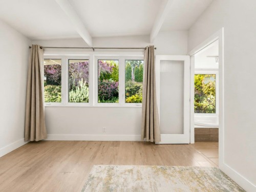 1066 Palmerston Avenue, West Vancouver, BC - Indoor Photo Showing Other Room