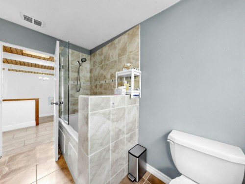 1066 Palmerston Avenue, West Vancouver, BC - Indoor Photo Showing Bathroom