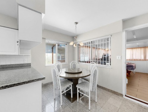 245 63Rd Avenue W, Vancouver, BC - Indoor Photo Showing Dining Room