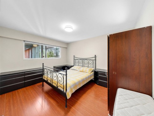 245 63Rd Avenue W, Vancouver, BC - Indoor Photo Showing Bedroom