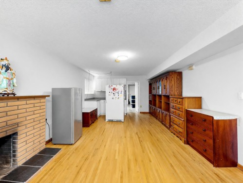 245 63Rd Avenue W, Vancouver, BC - Indoor With Fireplace