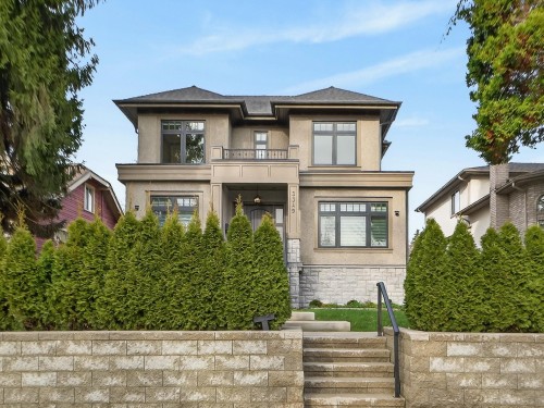 3349 37Th Avenue W, Vancouver, BC - Outdoor