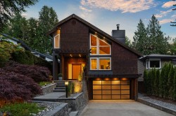 5522 Deerhorn Lane  North Vancouver, BC V7R 4S6