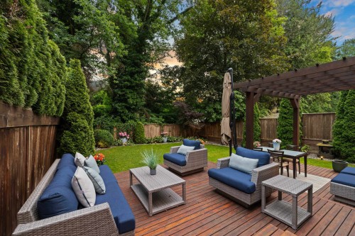 5522 Deerhorn Lane, North Vancouver, BC - Outdoor With Deck Patio Veranda With Backyard