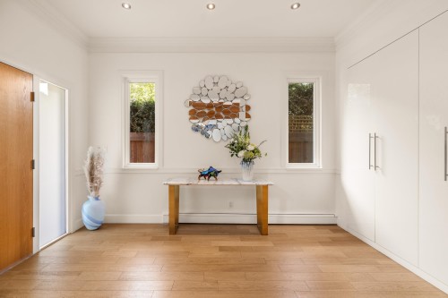 5522 Deerhorn Lane, North Vancouver, BC - Indoor Photo Showing Other Room