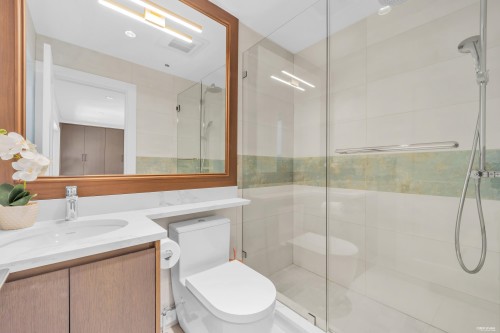 3491 40Th Avenue W, Vancouver, BC - Indoor Photo Showing Bathroom
