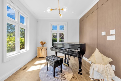 3491 40Th Avenue W, Vancouver, BC - Indoor Photo Showing Other Room