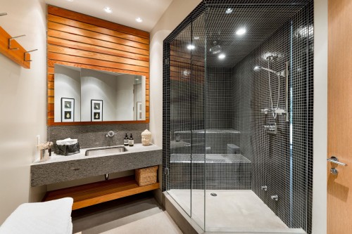 12831 No. 4 Road, Richmond, BC - Indoor Photo Showing Bathroom