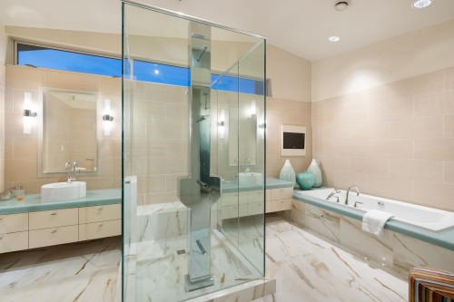 12831 No. 4 Road, Richmond, BC - Indoor Photo Showing Bathroom