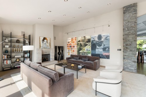 12831 No. 4 Road, Richmond, BC - Indoor Photo Showing Living Room With Fireplace