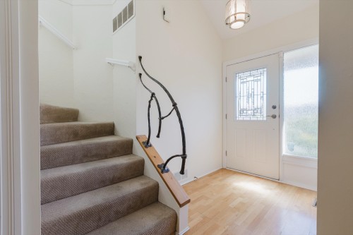 4725 Cedar Tree Lane, Delta, BC - Indoor Photo Showing Other Room