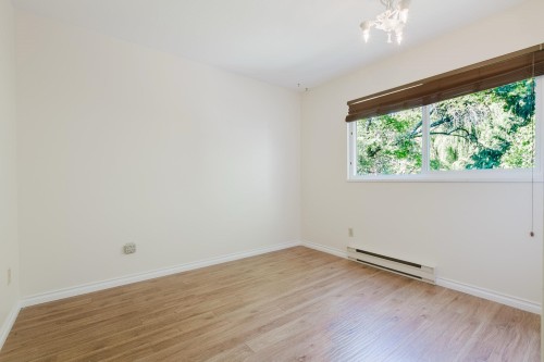 4725 Cedar Tree Lane, Delta, BC - Indoor Photo Showing Other Room