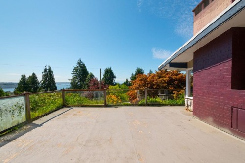 1241 Nepal Crescent, West Vancouver, BC - Outdoor With Exterior