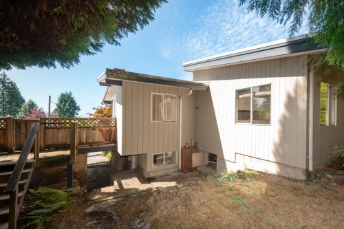 1241 Nepal Crescent, West Vancouver, BC - Outdoor