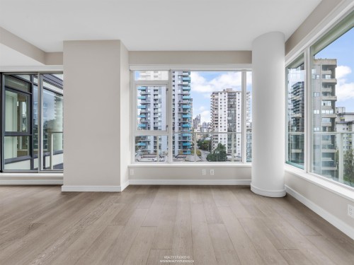 905-1221 Bidwell Street, Vancouver, BC - Indoor