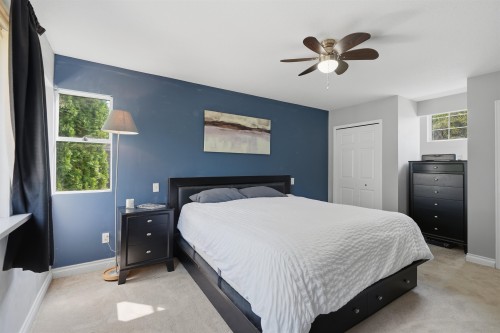 11932 237A Street, Maple Ridge, BC - Indoor Photo Showing Bedroom