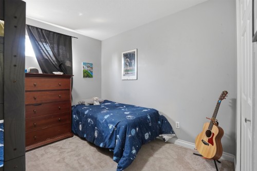 11932 237A Street, Maple Ridge, BC - Indoor Photo Showing Bedroom