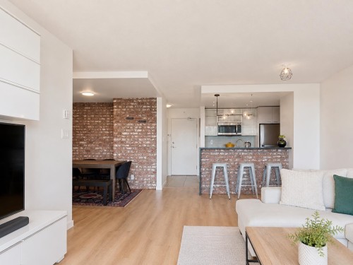 801-980 Cooperage Way, Vancouver, BC - Indoor Photo Showing Living Room