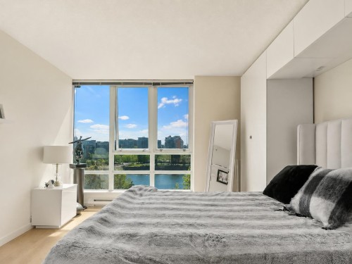 801-980 Cooperage Way, Vancouver, BC - Indoor Photo Showing Bedroom