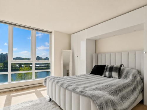 801-980 Cooperage Way, Vancouver, BC - Indoor Photo Showing Bedroom