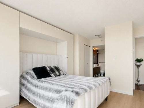 801-980 Cooperage Way, Vancouver, BC - Indoor Photo Showing Bedroom