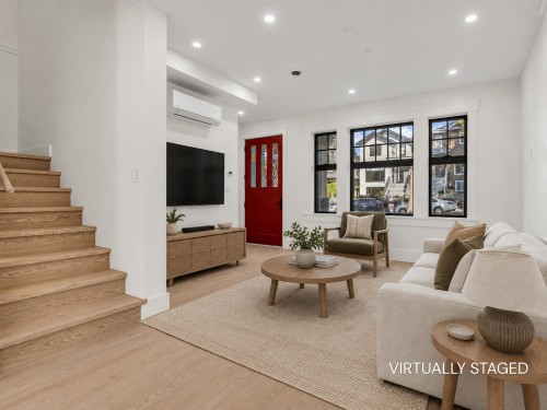 2566 2Nd Avenue W, Vancouver, BC - Indoor