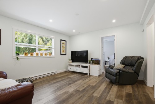 20902 Wicklund Avenue, Maple Ridge, BC - Indoor Photo Showing Other Room