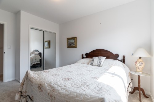 202-1131 55 Street, Delta, BC - Indoor Photo Showing Bedroom