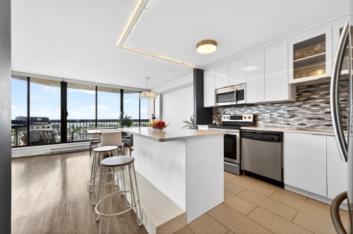 1903-6540 Burlington Avenue  Burnaby, BC V5H 4G3