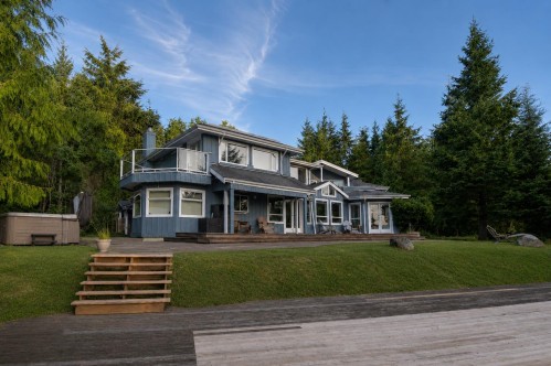 431 Sunset Road , Bowen Island, BC V0N 1G2