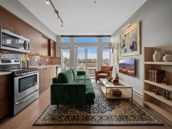 301-4372 Fraser Street  Vancouver, BC V5V 4G3