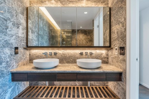 2402-1482 Robson Street, Vancouver, BC - Indoor Photo Showing Bathroom