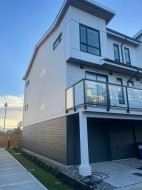 17-4745 Spruce Way Tsawwassen, BC V4M 0E8