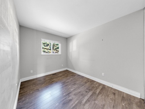 6299 Azure Road, Richmond, BC - Indoor Photo Showing Other Room