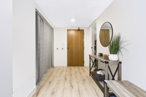 408-1350 View Crescent, Delta, BC - Indoor Photo Showing Other Room