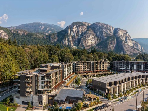 313-1506 Scott Crescent, Squamish, BC - Outdoor With View