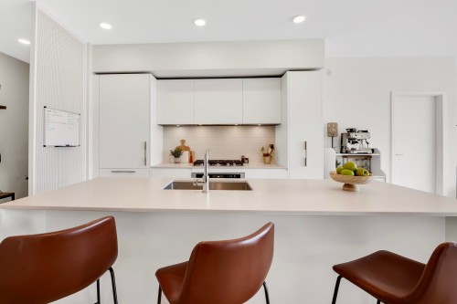 313-1506 Scott Crescent, Squamish, BC - Indoor Photo Showing Kitchen With Upgraded Kitchen